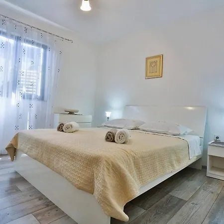 Apartment Mato Sutivan Exterior photo