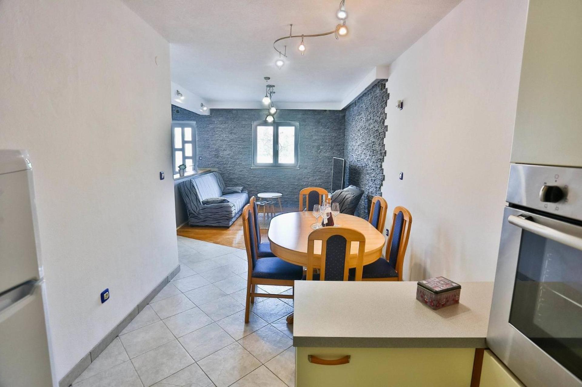 Apartment Mato